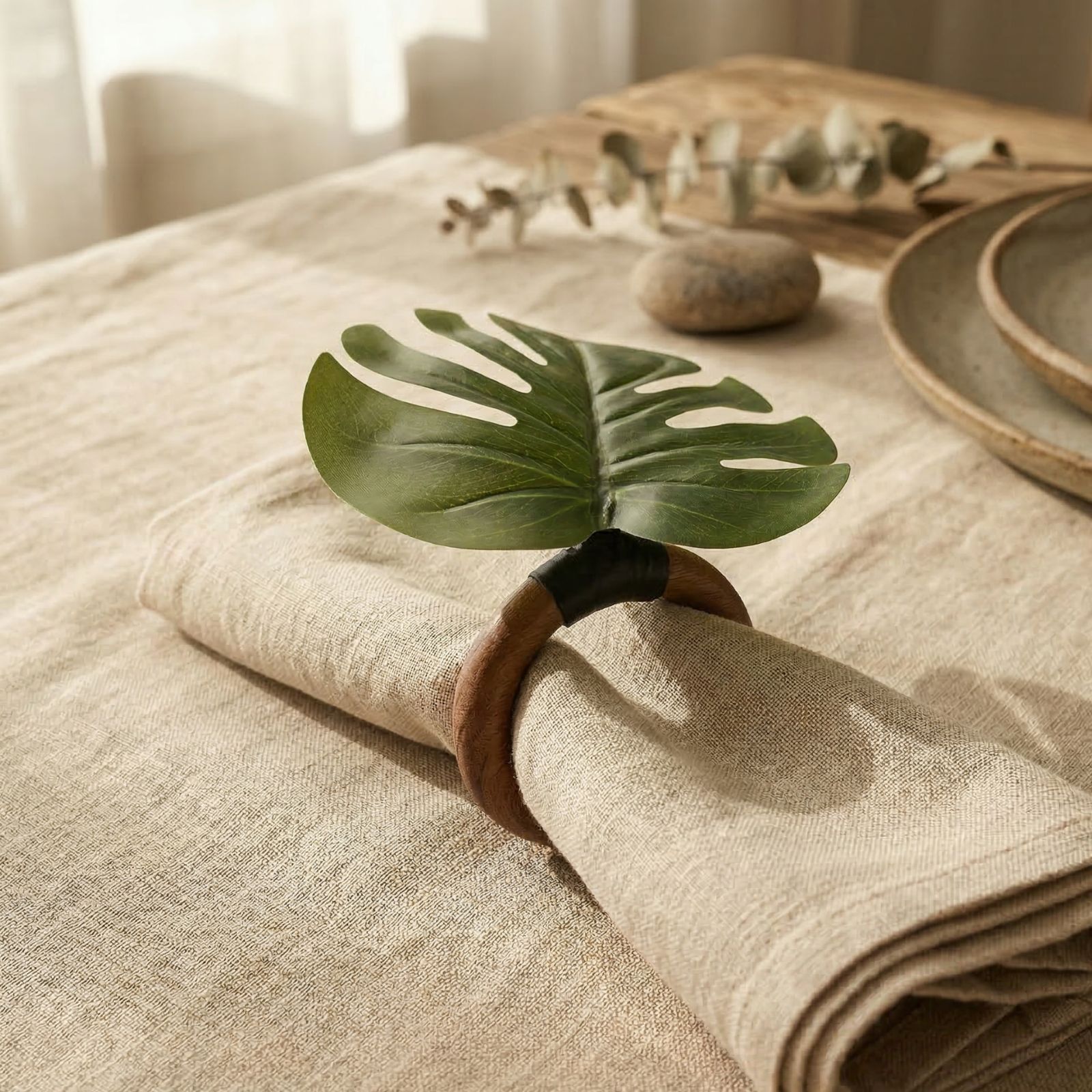 12monstera-napkin-rings